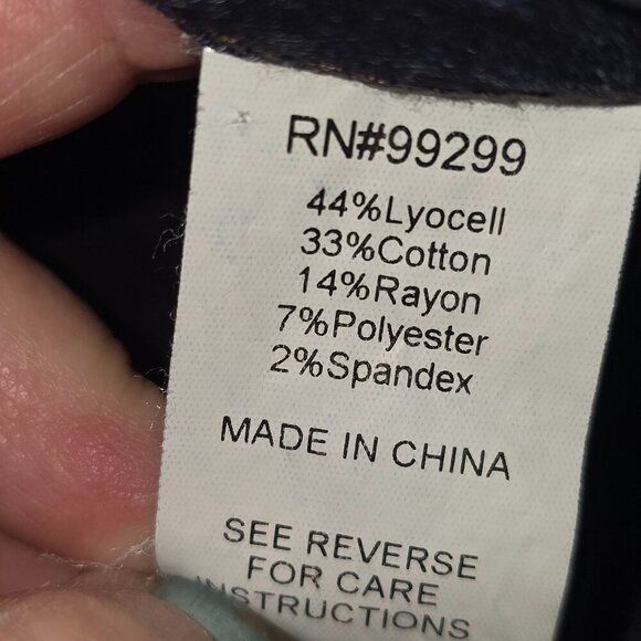 LEVEL 99 LILY SKINNY DARK WASH JEANS WOMENS SIZE 27 - Picture 2 of 6